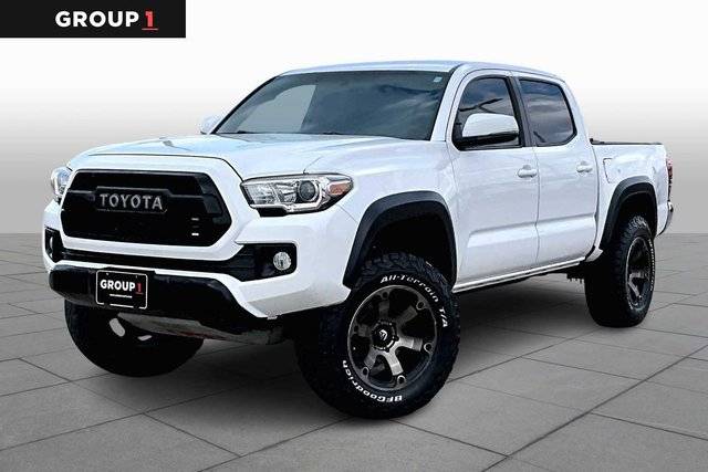 2017 Toyota Tacoma TRD Off Road 4WD photo