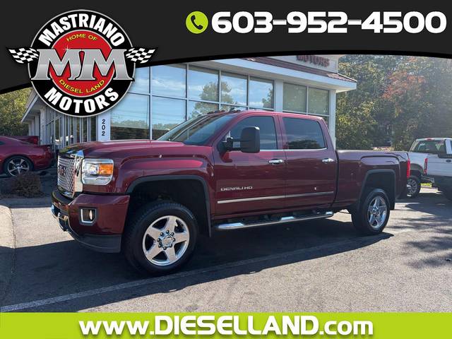 2015 GMC Sierra 2500HD Denali 4WD photo
