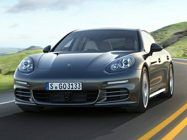 2015 Porsche Panamera GTS AWD photo