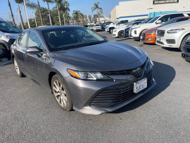 2018 Toyota Camry LE FWD photo