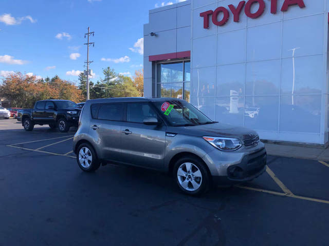 2018 Kia Soul Base FWD photo
