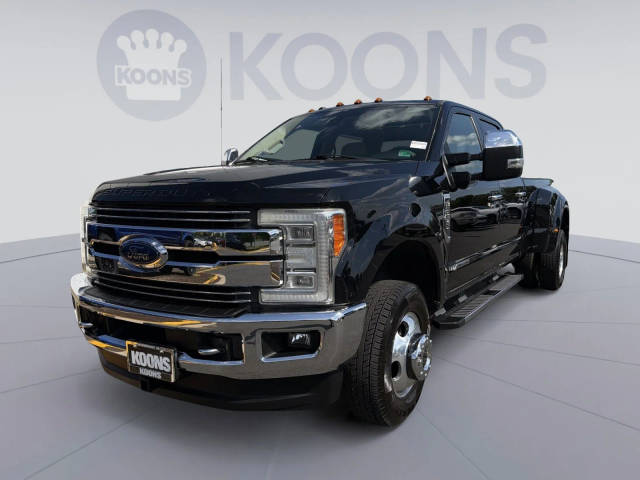 2017 Ford F-350 Super Duty Lariat 4WD photo
