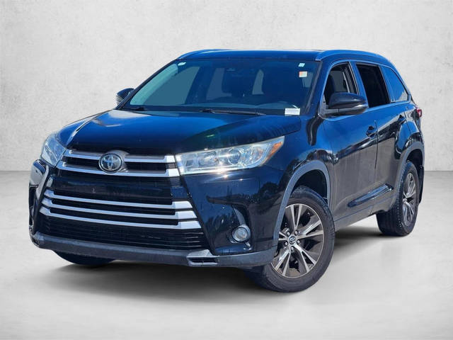 2017 Toyota Highlander XLE FWD photo