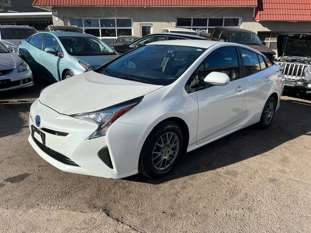 2017 Toyota Prius Two FWD photo