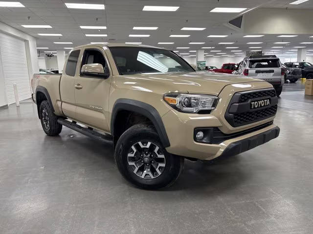 2017 Toyota Tacoma TRD Off Road 4WD photo