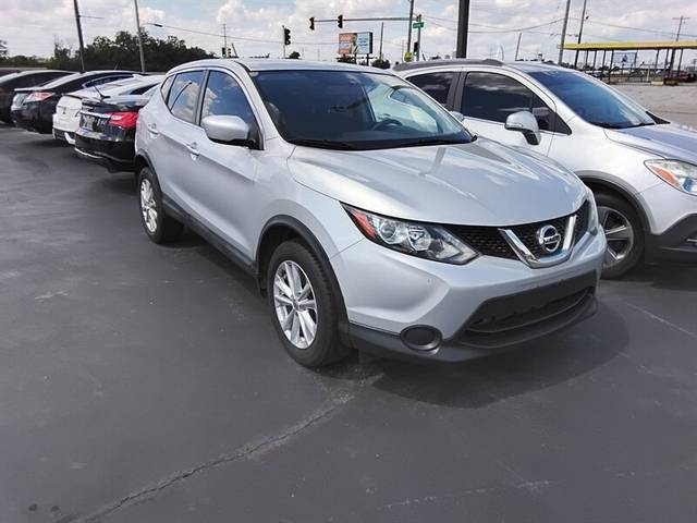 2017 Nissan Rogue Sport S AWD photo