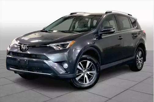 2017 Toyota RAV4 XLE AWD photo