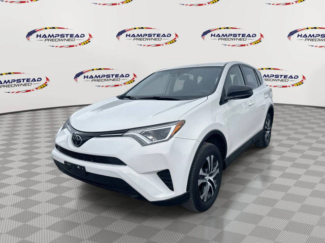 2017 Toyota RAV4 LE AWD photo