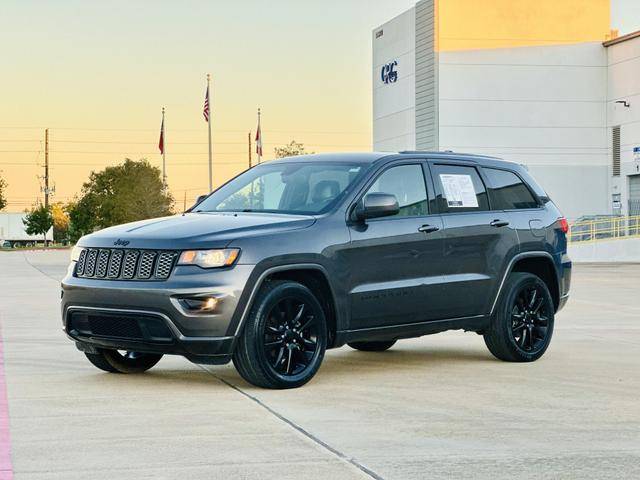 2018 Jeep Grand Cherokee Altitude 4WD photo