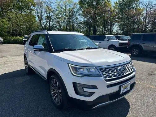 2017 Ford Explorer Platinum 4WD photo