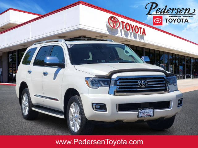 2018 Toyota Sequoia Platinum 4WD photo