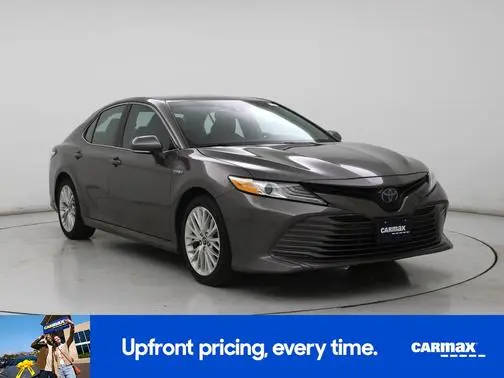 2018 Toyota Camry Hybrid XLE FWD photo