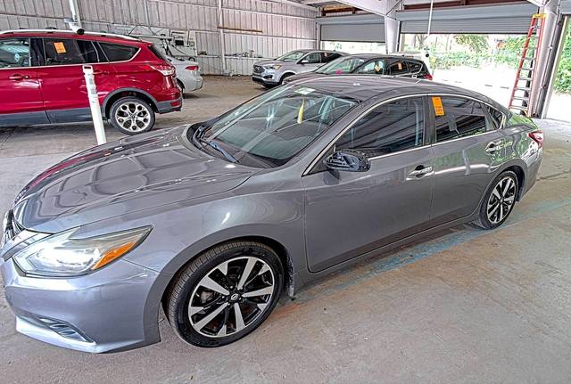 2018 Nissan Altima 2.5 SR FWD photo