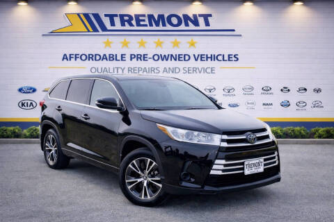 2017 Toyota Highlander LE AWD photo