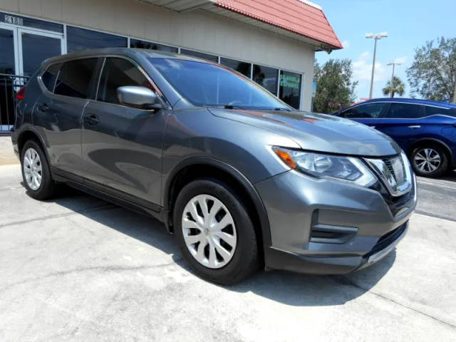 2017 Nissan Rogue S FWD photo