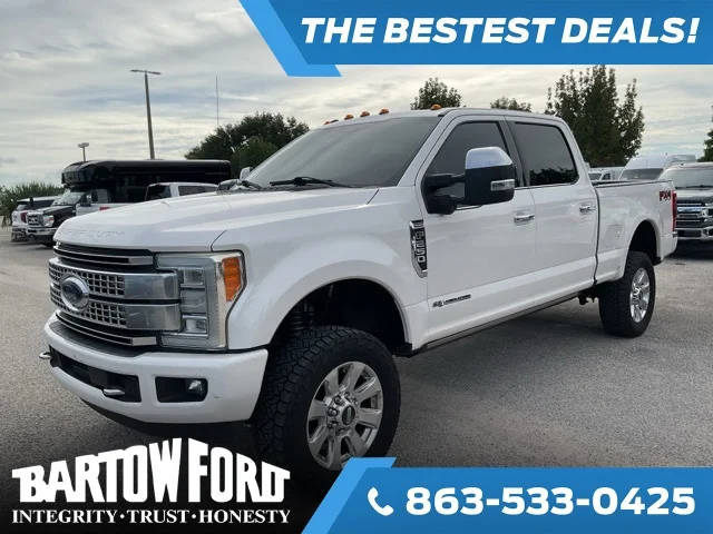 2017 Ford F-250 Super Duty Platinum 4WD photo