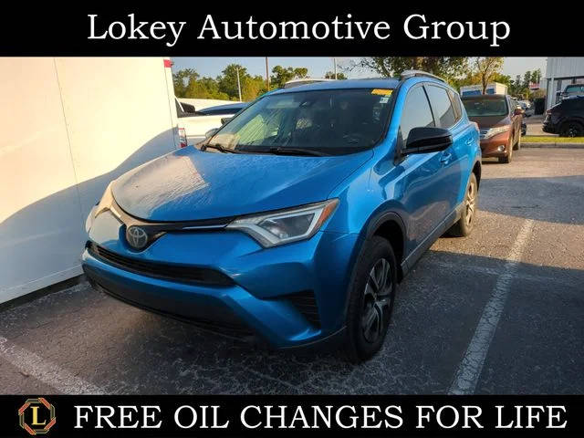 2018 Toyota RAV4 LE FWD photo
