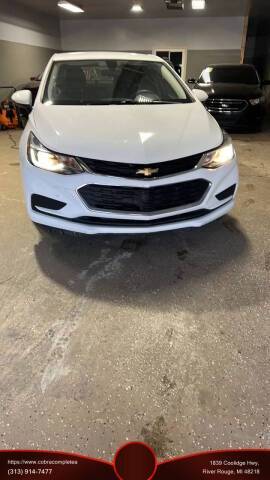2017 Chevrolet Cruze LT FWD photo