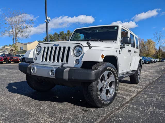 2017 Jeep Wrangler Unlimited Sahara 4WD photo