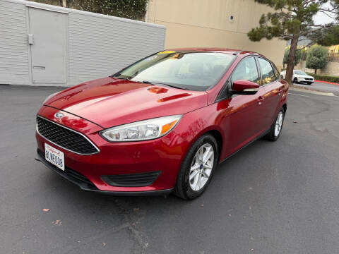 2017 Ford Focus SE FWD photo