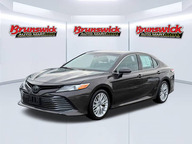 2018 Toyota Camry XLE FWD photo