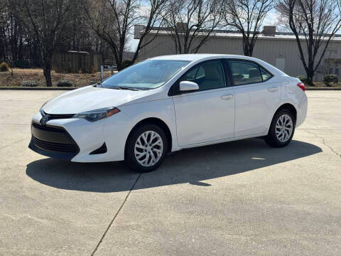 2018 Toyota Corolla LE FWD photo