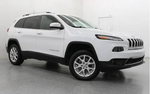 2018 Jeep Cherokee Latitude Plus FWD photo