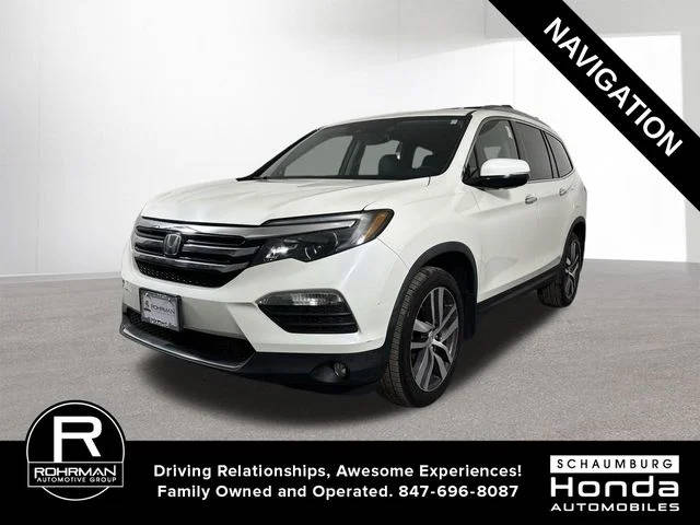 2017 Honda Pilot Touring AWD photo