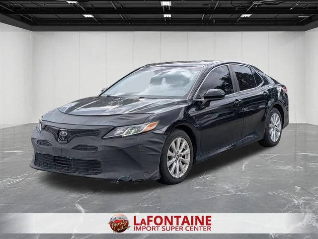 2018 Toyota Camry LE FWD photo