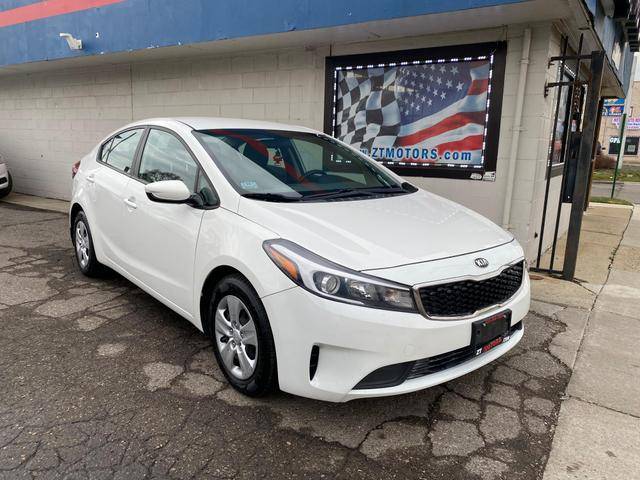 2017 Kia Forte LX FWD photo