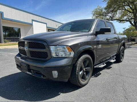 2015 Ram 1500 Outdoorsman RWD photo
