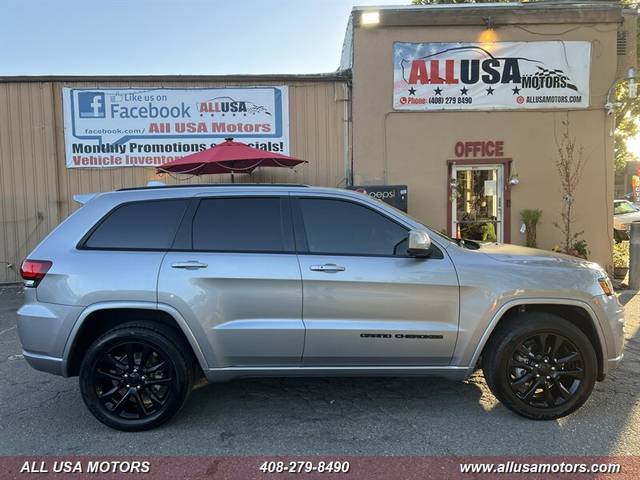 2018 Jeep Grand Cherokee Altitude 4WD photo