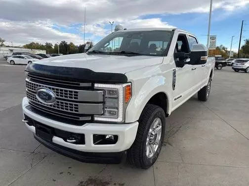 2017 Ford F-350 Super Duty Platinum 4WD photo