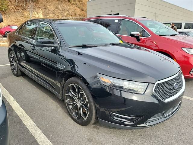 2017 Ford Taurus SHO AWD photo