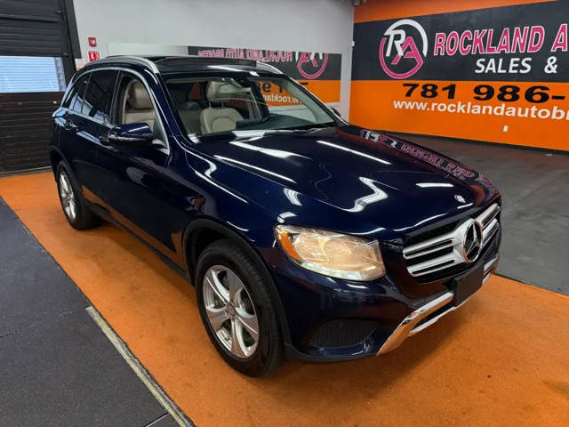 2016 Mercedes-Benz GLC-Class GLC 300 AWD photo