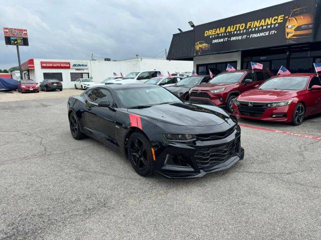 2018 Chevrolet Camaro 1LT RWD photo