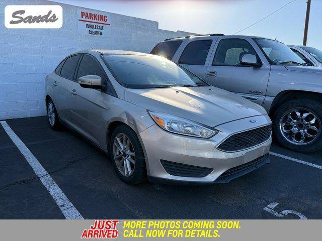 2017 Ford Focus SE FWD photo