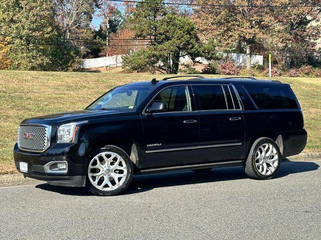 2017 GMC Yukon XL Denali 4WD photo