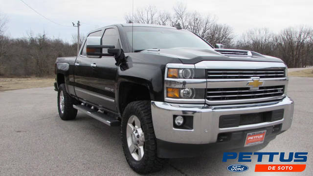 2018 Chevrolet Silverado 2500HD LTZ 4WD photo