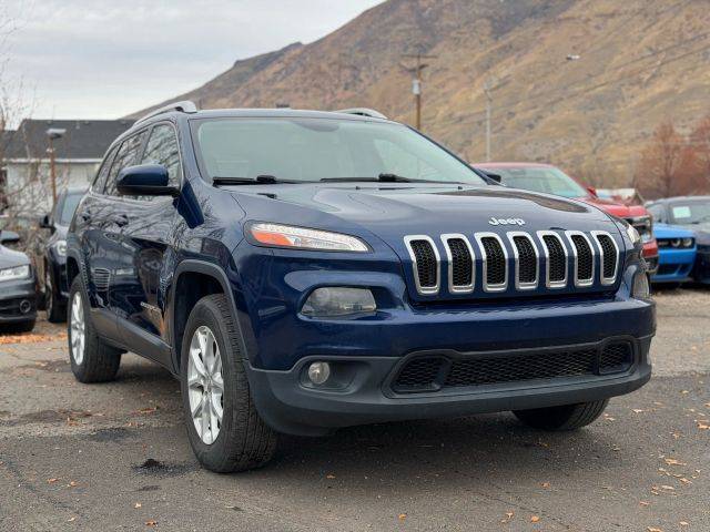 2018 Jeep Cherokee Latitude Plus 4WD photo
