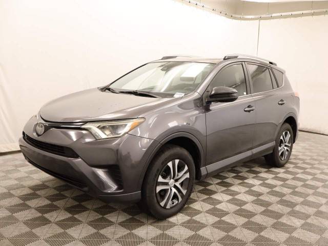 2018 Toyota RAV4 LE FWD photo