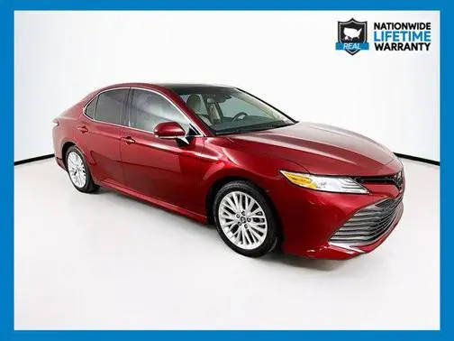 2018 Toyota Camry XLE FWD photo