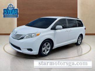 2017 Toyota Sienna LE FWD photo