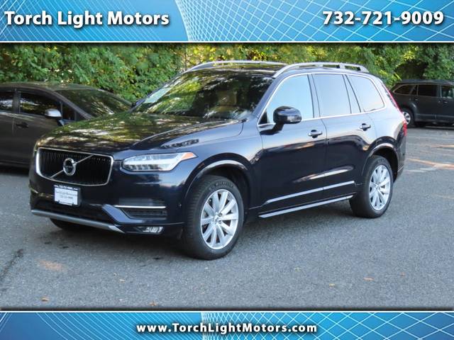 2017 Volvo XC90 Momentum AWD photo