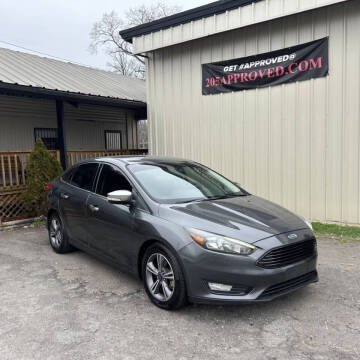 2017 Ford Focus SE FWD photo