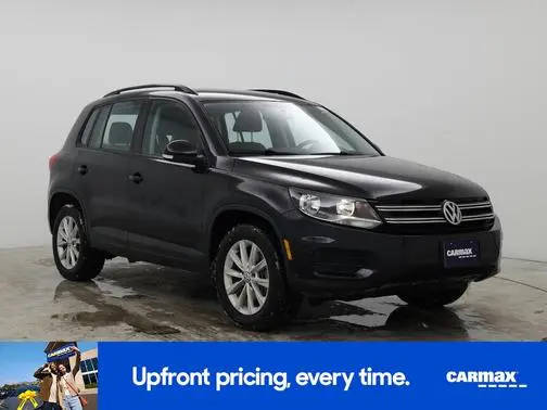 2017 Volkswagen Tiguan AWD photo