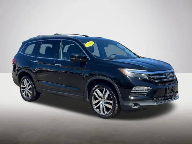2017 Honda Pilot Touring AWD photo