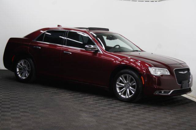 2016 Chrysler 300 300C RWD photo
