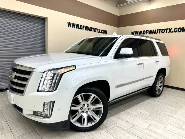 2018 Cadillac Escalade Premium Luxury RWD photo