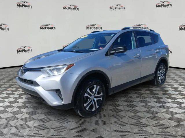 2017 Toyota RAV4 LE FWD photo